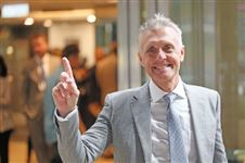 廖康铭马房强势出战香港经典一哩赛